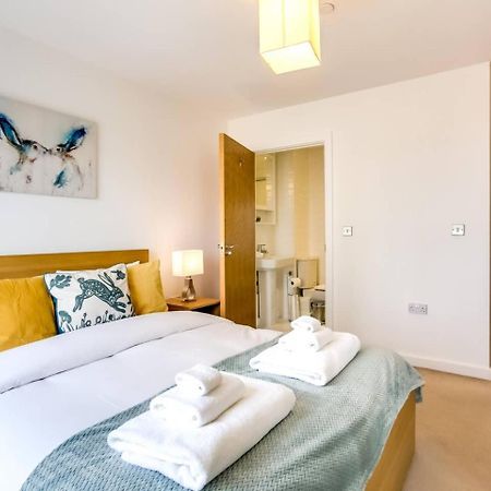 Guestready - Comfort By The Thames, W/ Balcony London Exterior photo