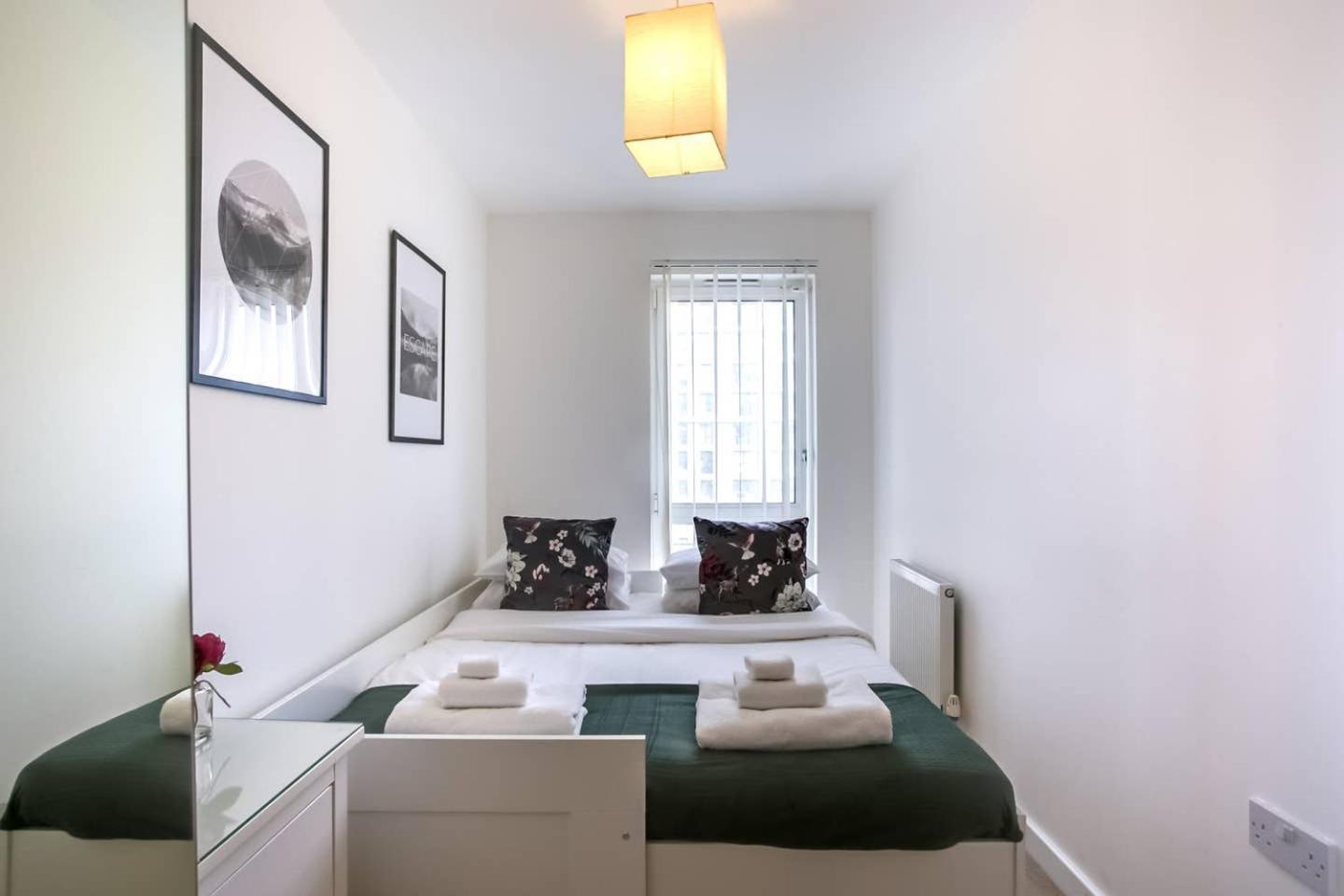 Guestready - Comfort By The Thames, W/ Balcony London Exterior photo