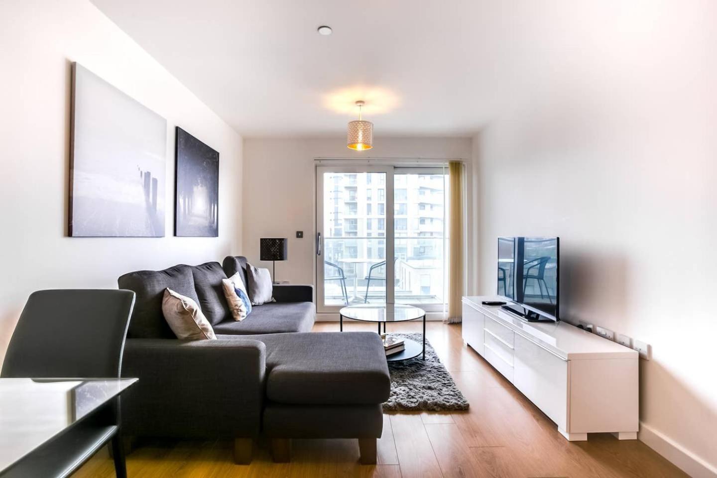 Guestready - Comfort By The Thames, W/ Balcony London Exterior photo